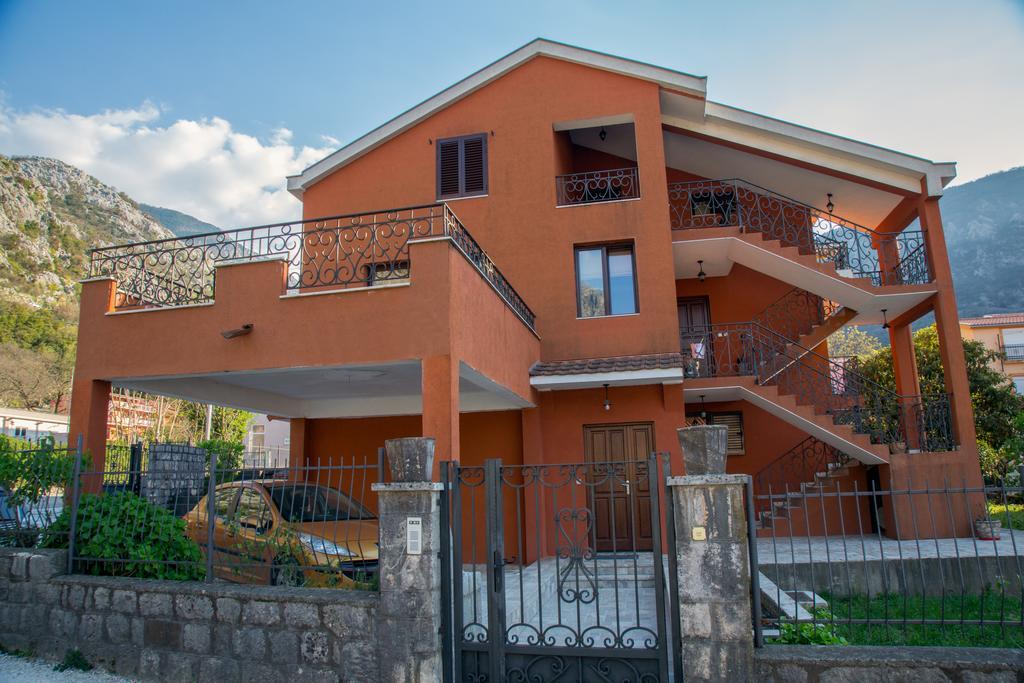 Apartment Atina Kotor Ngoại thất bức ảnh